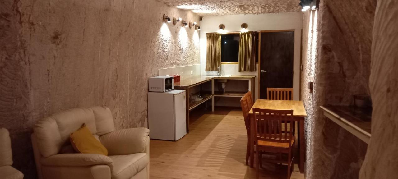 Venushill B+B Coober Pedy Extérieur photo